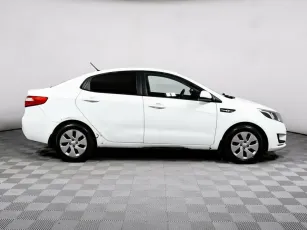 Kia  4