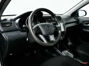 Kia  9