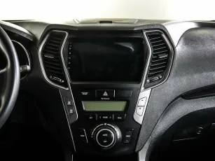 Hyundai  12