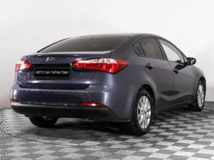 Kia  4