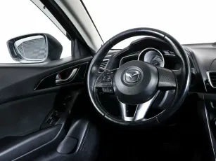 Mazda  12