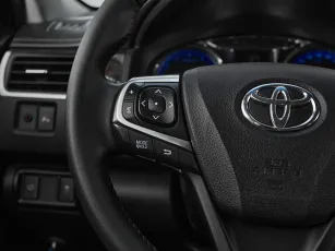 Toyota  11