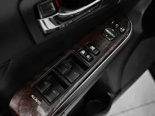 Toyota  13