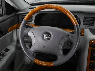 Kia  10