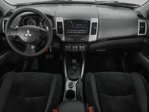 Mitsubishi  8