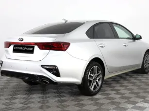 Kia  3