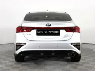 Kia  4