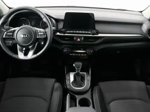 Kia  6
