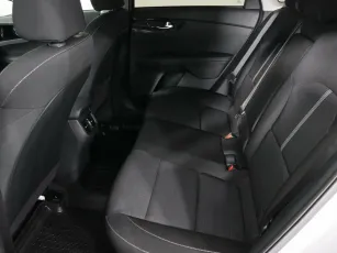 Kia  7