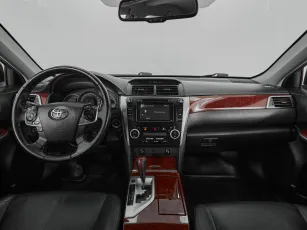Toyota  7
