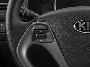 Kia  11
