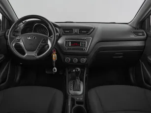 Kia  8