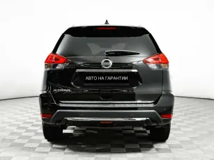 Nissan  4