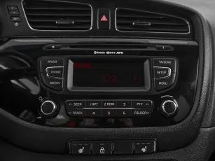 Kia  15