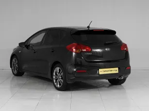 Kia  4