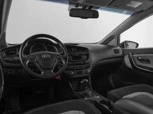 Kia  7