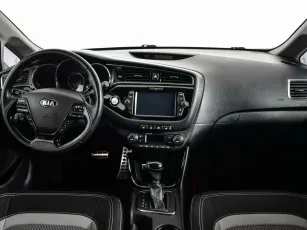 Kia  8