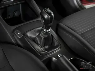 Kia  11
