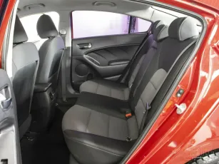 Kia  14