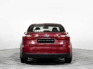 Kia  6