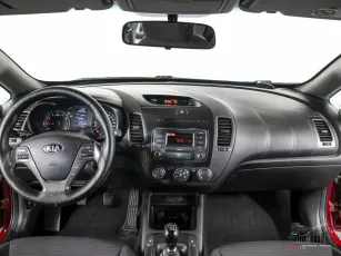 Kia  8