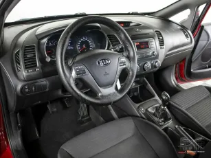 Kia  9