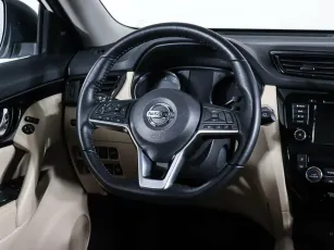 Nissan  15