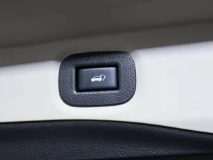Nissan  25