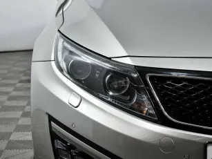 Kia  6