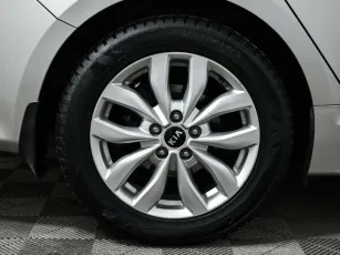 Kia  7