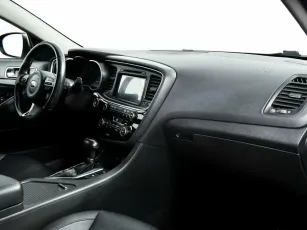 Kia  8