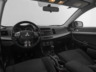 Mitsubishi  7