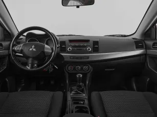 Mitsubishi  8