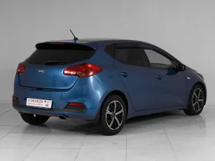 Kia  6