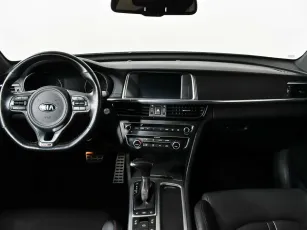 Kia  10
