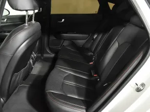 Kia  17