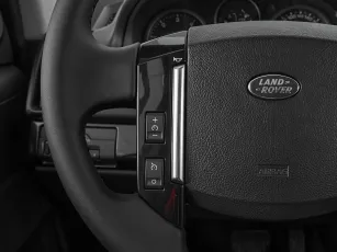 Land Rover  11
