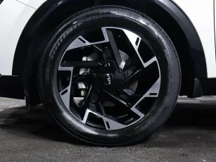 Kia  10