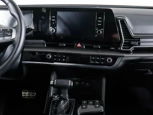 Kia  16