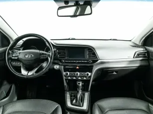 Hyundai  10