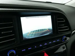 Hyundai  15