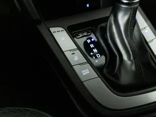 Hyundai  18