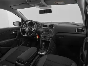 Volkswagen  8
