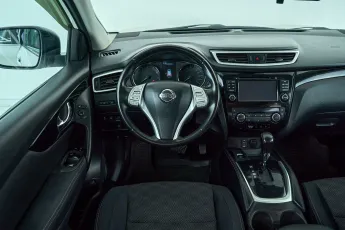 Nissan  10