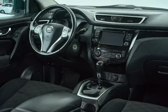 Nissan  11