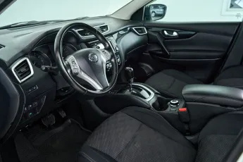Nissan  13