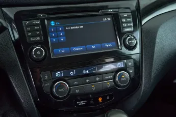 Nissan  17