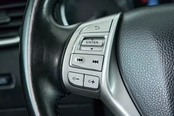 Nissan  18