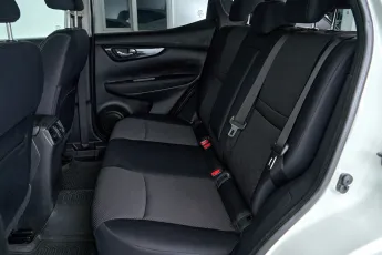 Nissan  22