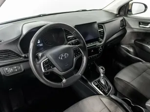 Hyundai  7